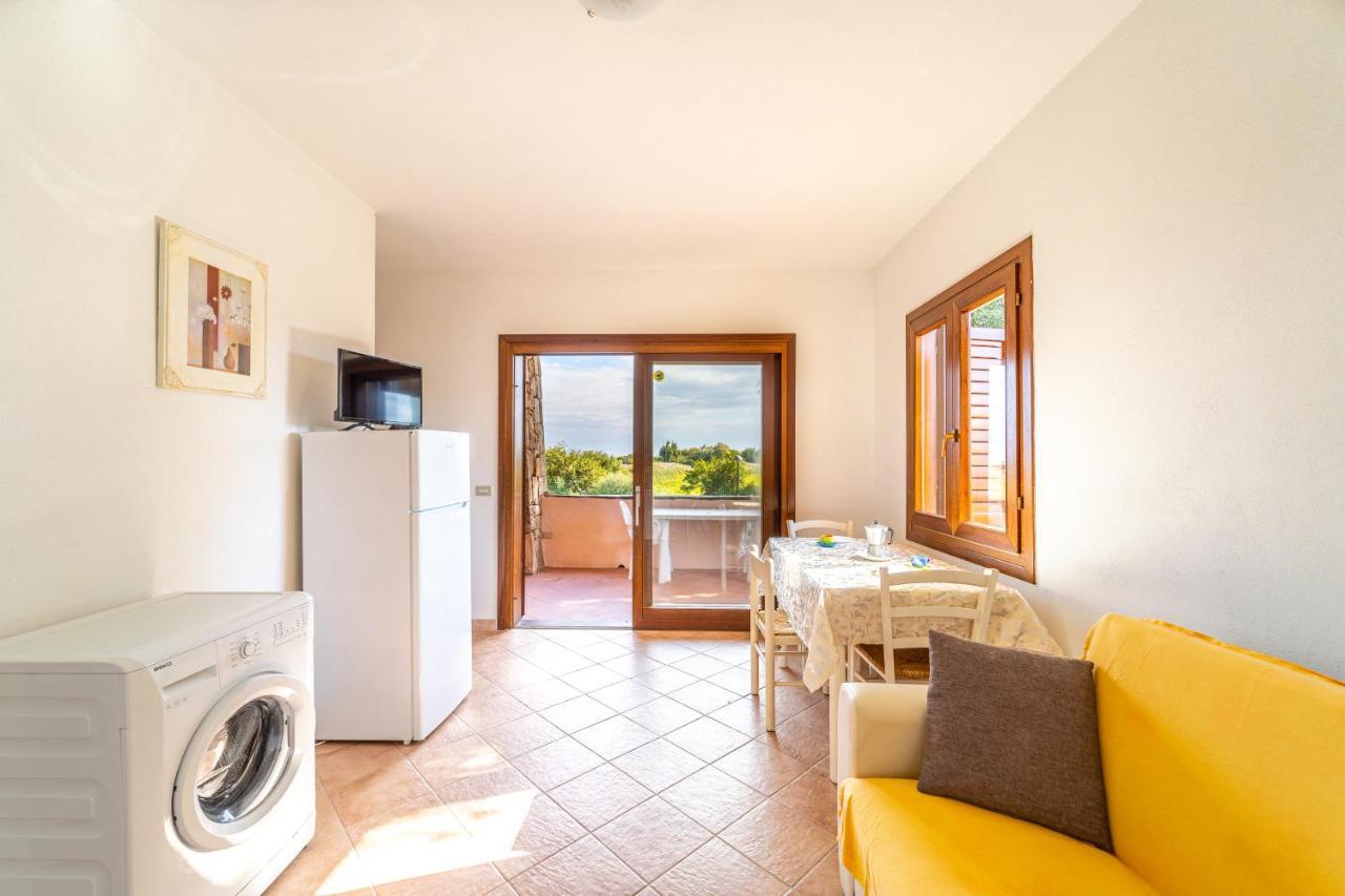 Iss Travel, Pedra Rosa 2 Bedroom Apartments With Private Terrace And Air Conditioning San Teodoro  Eksteriør billede